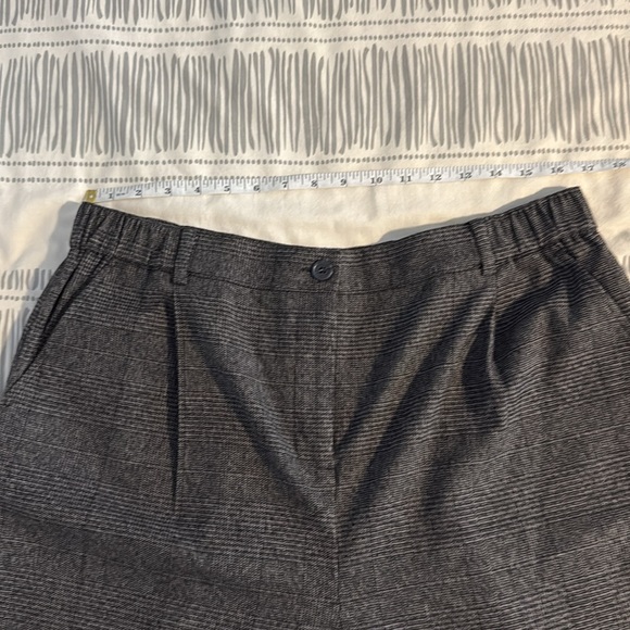 Gray tweed Pants - Picture 8 of 9
